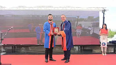 Kırıkkale Üniversitesi Tıp Fakültesi 2024 - 2025 Eğitim Öğretim Yılı ' Acil Servis Stajında Yılın En Başarılı İntern Doktor ' ödülüne Dr. Alperen KILIÇOĞLU layık görüldü.