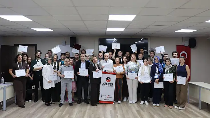 74. İleri Kardiyak Yaşam Desteği Kursu (İKYD) başarı ile düzenlendi.