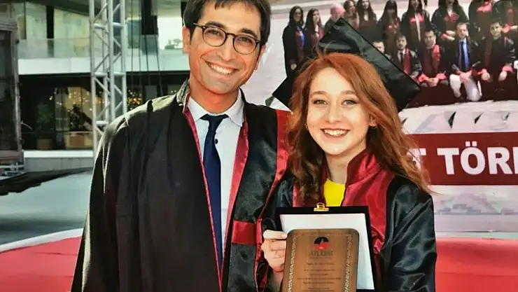 Acil Servis Stajında En Başarılı İntern Doktor' Ödülüne Dr. Merve ÇAKIR