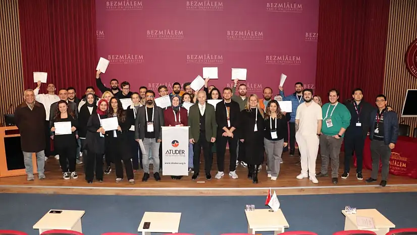 Kritik Bakım ve Mekanik Ventilasyon Kursu İstanbul başarı ile bitirildi.