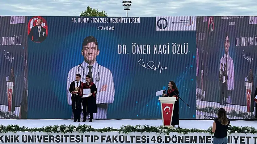 Karadeniz Teknik Üniversitesi Tıp Fakültesi 2024 -2025 Eğitim Öğretim Yılı' Acil Servis Stajında En Başarılı intern Doktor' Ödülüne Dr. Ömer Naci ÖZLÜ layık görüldü.