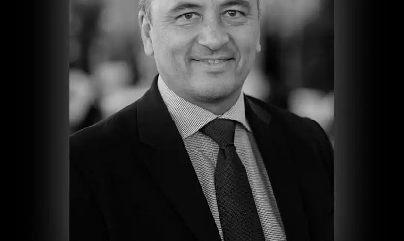 Prof. Dr. Eric REVUE vefat etti.